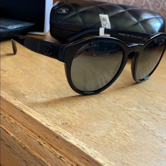 CHANEL Accessories - Round black Chanel Sunglasses